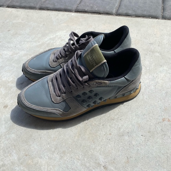 Valentino - Picture 4 of 7